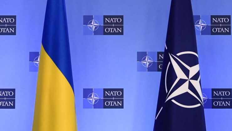 Ukrayna hızlandırılmış prosedür kapsamında NATO üyeliğine başvuruyor