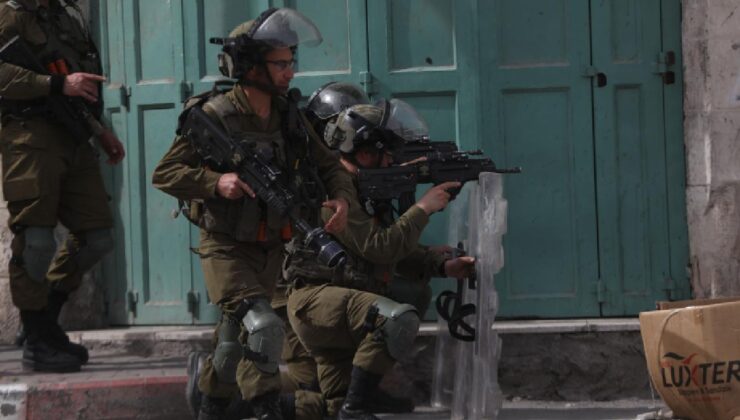 İsrail güçleri 4 Filistinliyi yaraladı