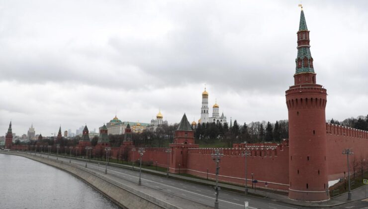 Kremlin Zelenskiy’yi “dünya savaşını başlatma çağrısı” yapmakla suçladı