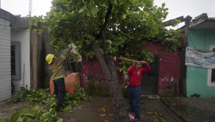 Orlene Kasırgası Meksika’yı vurdu