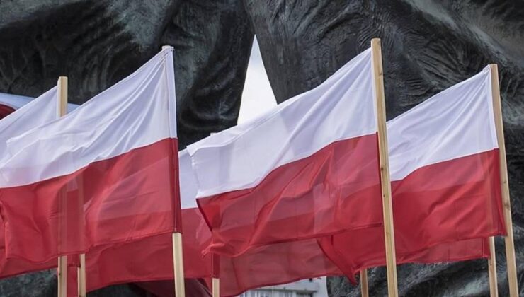 Polonya Almanya’dan resmi olarak 1,3 trilyon euroluk tazminat talep etti