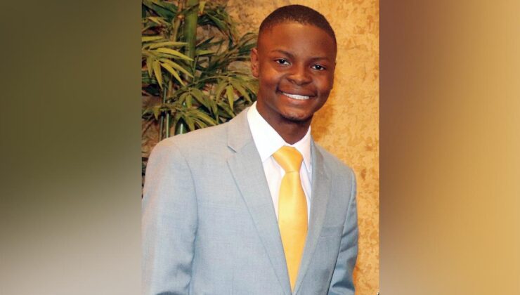 18 yaşındaki öğrenci belediye başkanı seçildi
