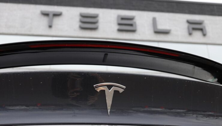 Tesla, Çin’de satılan 400 binden fazla otomobilini geri çağırdı