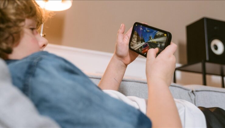 Şiddet içeren dijital oyunlar çocuklarda ayrımcı kişilik gelişimine neden olabiliyor – BRTK