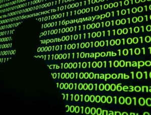 İngiltere’de Rus ve İranlı bilgisayar korsanları uyarısı