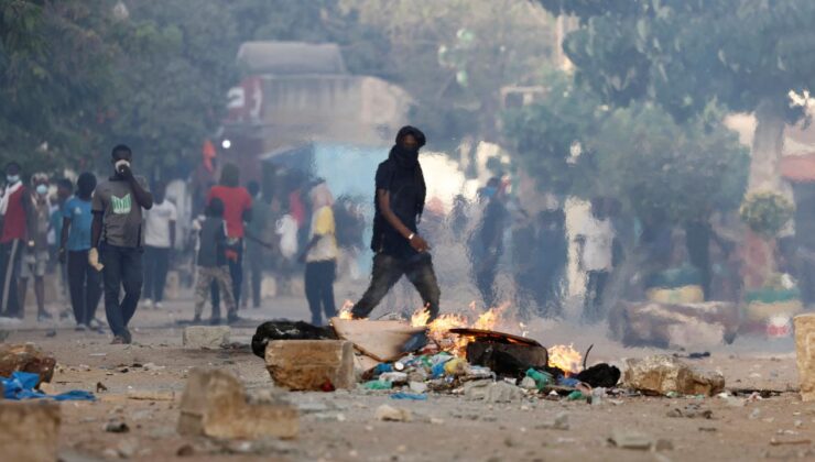 Senegal’deki protestolarda yaklaşık 500 kişi gözaltına alındı
