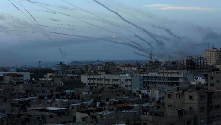 İsrail: Gazze’den atılan bir roketi havada imha ettik